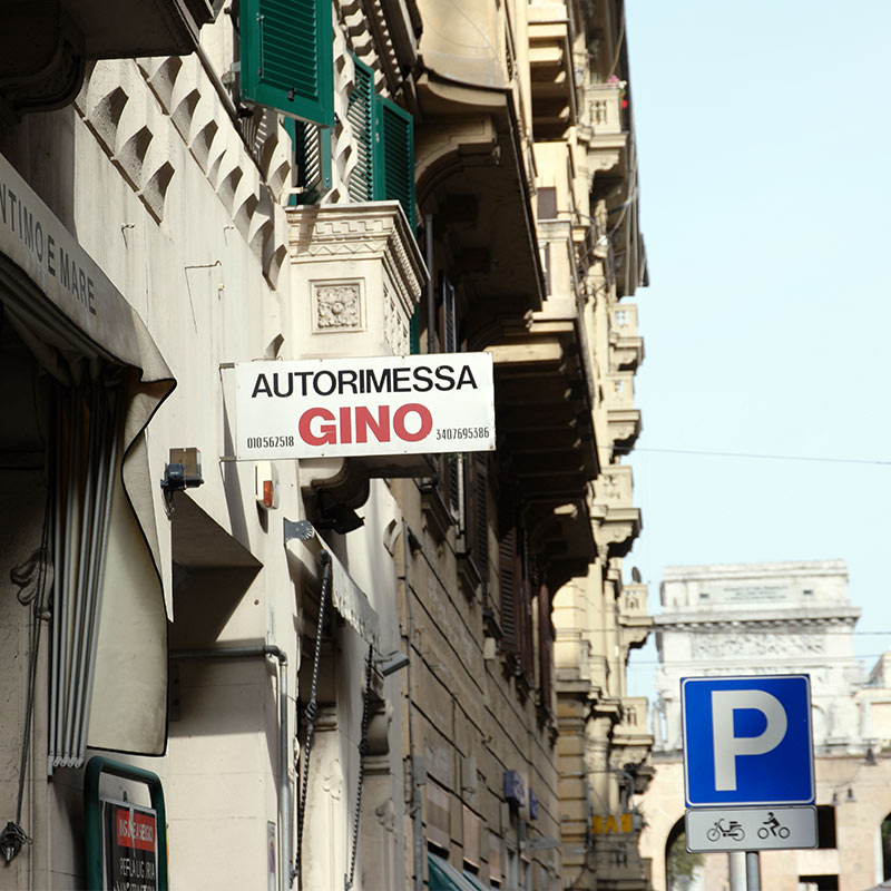 Autorimessa Gino posti auto in affitto a Genova